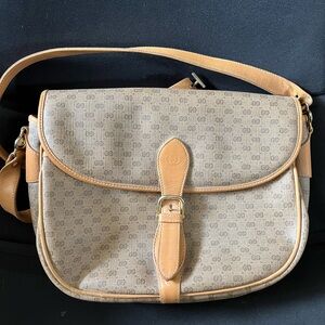 Original vintage gucci side/cross body bag
